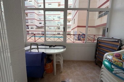 Apartment for sale in Torrevieja, Alicante, Spain 1 bedroom, 43 sq.m. No. 184348 - photo 10
