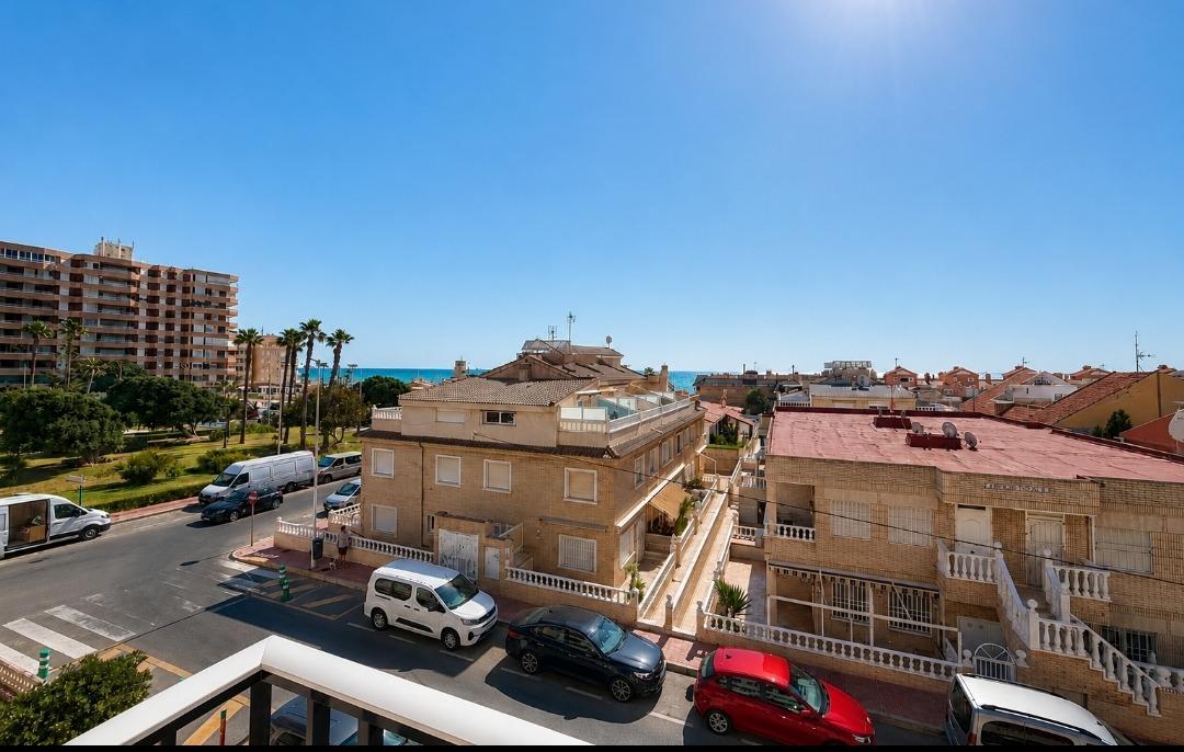Appartamento a La Mata, Alicante, Spagna 1 camera da letto, 47 mq. N° 184351
