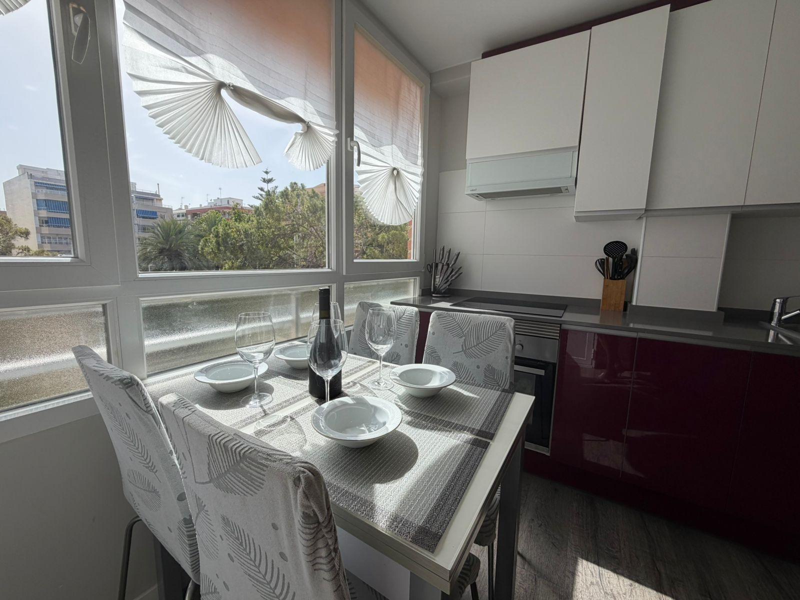 Apartment à Torrevieja, Alicante, Espagne 2 chambres, 63 m2 No. 184350