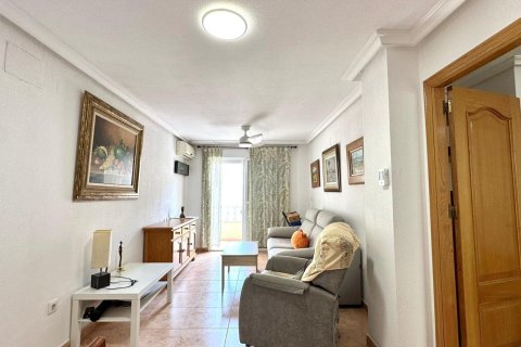 Wohnung zum Verkauf in Torrevieja, Alicante, Spanien 2 Schlafzimmer, 67 m2 Nr. 184347 - Foto 2
