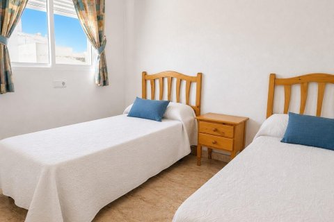 Wohnung zum Verkauf in Torrevieja, Alicante, Spanien 2 Schlafzimmer, 59 m2 Nr. 184346 - Foto 2