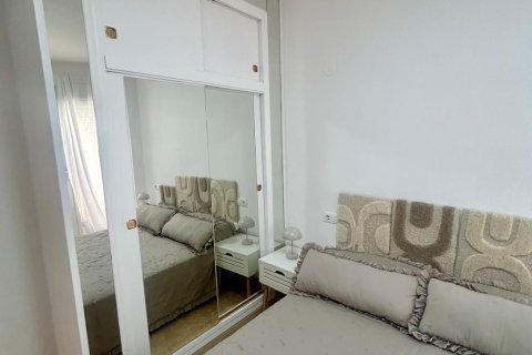 Apartment for sale in Torrevieja, Alicante, Spain 2 bedrooms, 47 sq.m. No. 184345 - photo 13