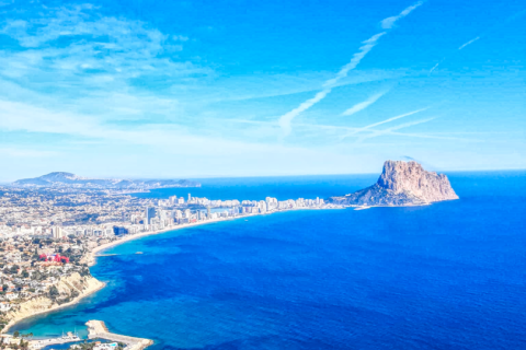 Tontti Calp, Alicante, Espanja 605 m2 No. 186176