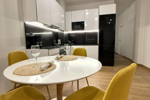 Apartment for sale in Torrevieja, Alicante, Spain 1 bedroom, 57 sq.m. No. 183400 - photo 5