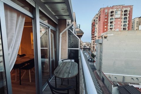 Huoneisto myytävänä Torrevieja, Alicante, Espanja, 1 makuuhuone, 49 m2 No. 183396 - kuva 14