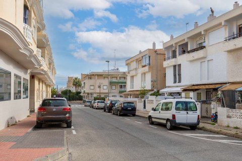Apartamento en venta en Torrevieja, Alicante, España 1 dormitorio, 42 m2 No. 183397 - foto 5