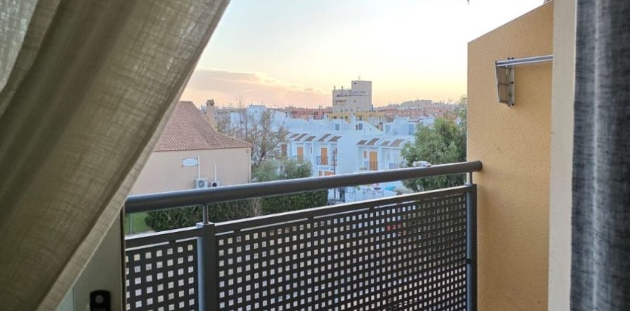 Dzīvoklis Torrevieja, Alicante, Spānijā 1 istaba, 55 m2 Nr. 183398