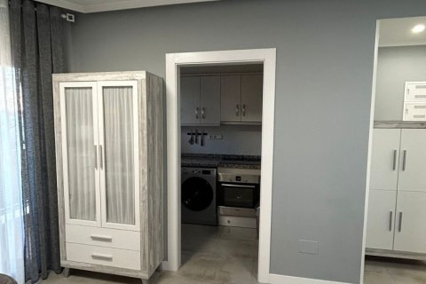 Dzīvoklis pārdošanā Torrevieja, Alicante, Spānijā 1 istaba, 55 m2 Nr. 183398 - attēls 14