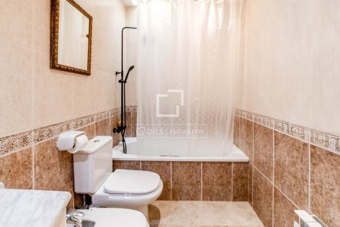 Villa à vendre à Sitges, Barcelona, Espagne, 4 chambres, 204 m2 No. 164326 - photo 19