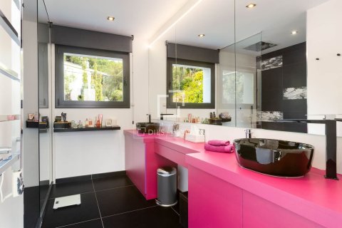 Villa à vendre à Cabrils, Barcelona, Espagne, 5 chambres, 468 m2 No. 164323 - photo 15