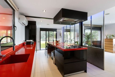 Villa à vendre à Cabrils, Barcelona, Espagne, 5 chambres, 468 m2 No. 164323 - photo 7