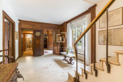 Villa à vendre à Barcelona, Espagne, 10 chambres, 750 m2 No. 164325 - photo 15