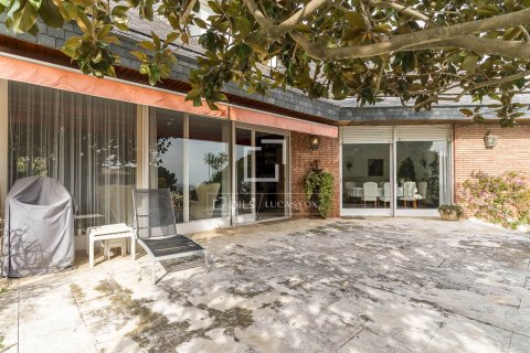 Villa à vendre à Barcelona, Espagne, 10 chambres, 750 m2 No. 164325 - photo 19