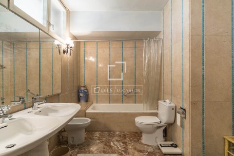 Villa à vendre à Barcelona, Espagne, 10 chambres, 750 m2 No. 164325 - photo 30