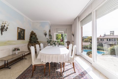 Villa à vendre à Barcelona, Espagne, 10 chambres, 750 m2 No. 164325 - photo 20