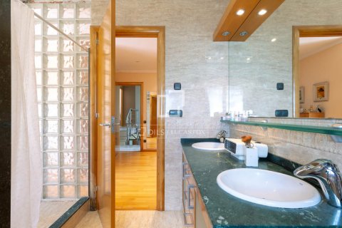 Villa à vendre à Premia De Dalt, Barcelona, Espagne, 4 chambres, 290 m2 No. 164324 - photo 18