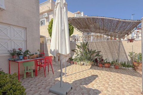 Hus till salu Torrevieja, Alicante, Spanien 2 sovrum, 113 kvm. Nr. 133091 - foto 4