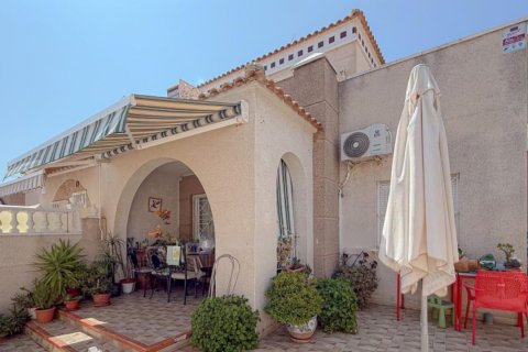 Hus till salu Torrevieja, Alicante, Spanien 2 sovrum, 113 kvm. Nr. 133091 - foto 3
