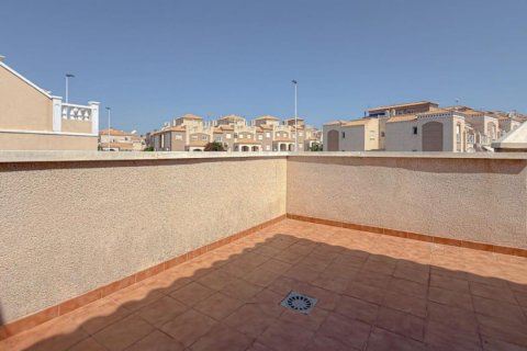 Hus till salu Torrevieja, Alicante, Spanien 2 sovrum, 113 kvm. Nr. 133091 - foto 25