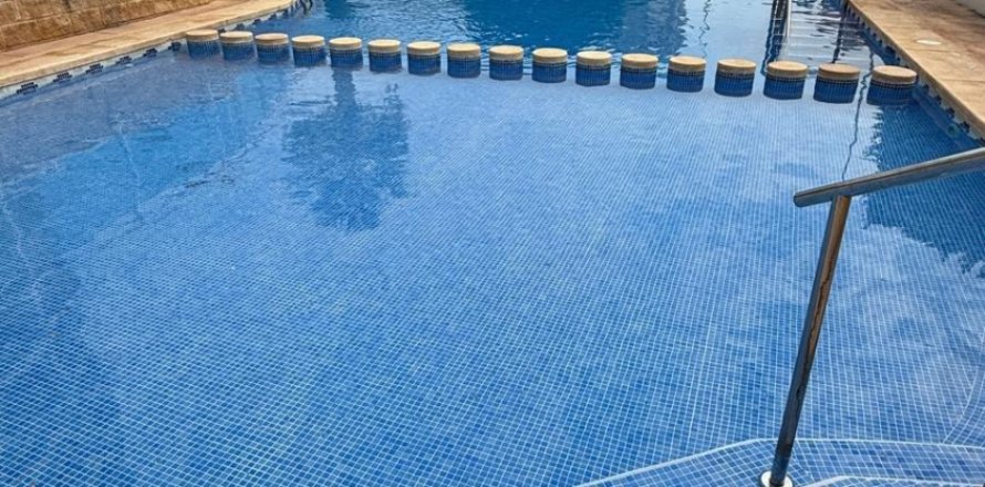 Huoneisto Villajoyosa, Alicante, Espanja 3 makuuhuonetta, 99 m2 No. 133089