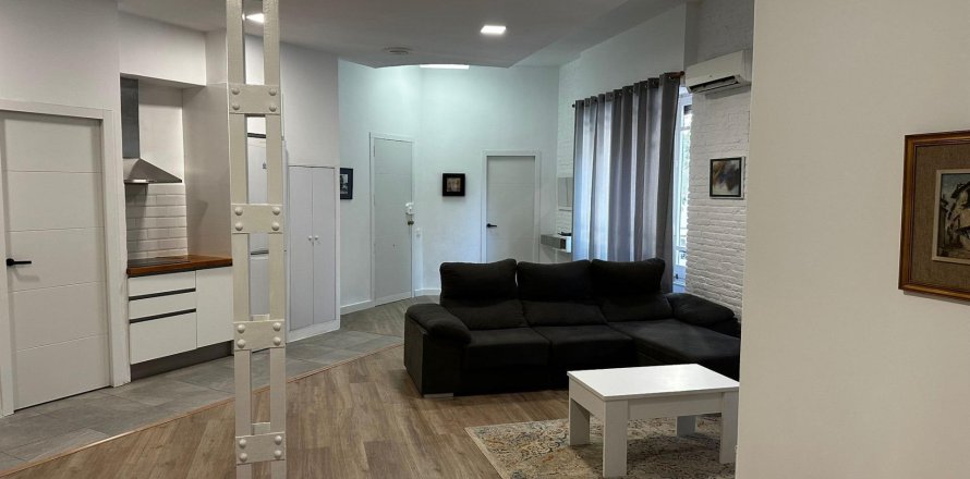 Квартира Валенсия, Испания 2 спальни, 105м2 №133090