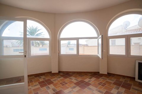 Villa for sale Alicante, Spain 4 bedrooms, 79 sq.m. No. 133094 - photo 15