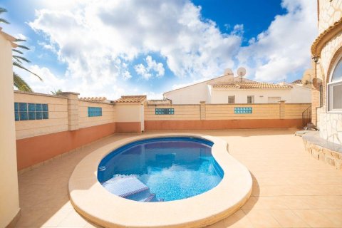 Villa for sale Alicante, Spain 4 bedrooms, 79 sq.m. No. 133094 - photo 20