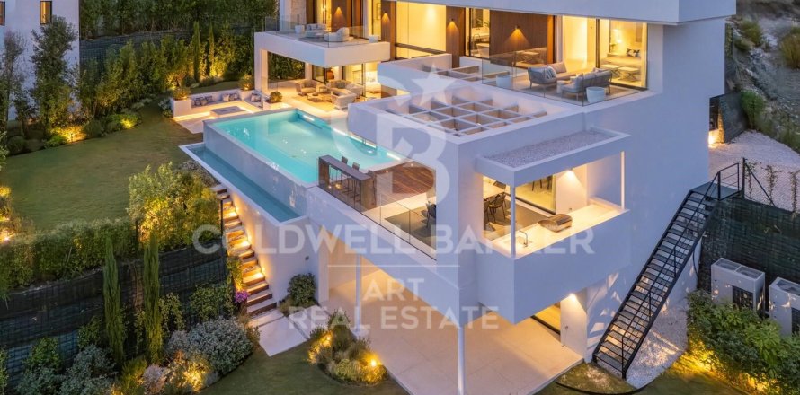 House in Benahavis, Malaga, Spain 6 bedrooms, 636 sq.m. No. 157544