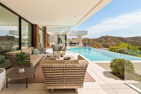 House for sale in Benahavis, Malaga, Spain 6 bedrooms, 636 sq.m. No. 157544 - photo 6