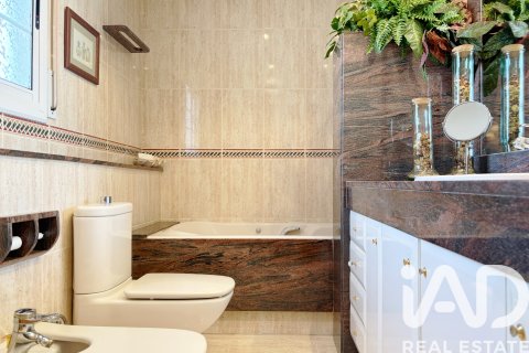 House à vendre à Creixell, Tarragona, Espagne, 5 chambres, 323 m2 No. 152379 - photo 23