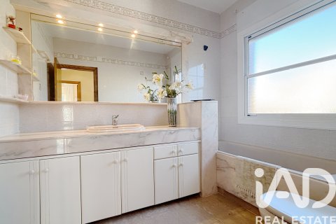 House à vendre à Creixell, Tarragona, Espagne, 5 chambres, 323 m2 No. 152379 - photo 14