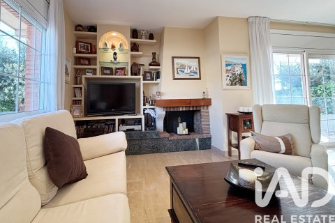 House à vendre à Creixell, Tarragona, Espagne, 5 chambres, 323 m2 No. 152379 - photo 8