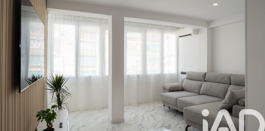 Apartment à Torremolinos, Malaga, Espagne 2 chambres, 93 m2 No. 152382