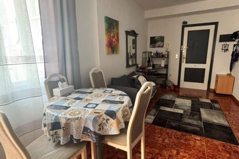 Apartamento en venta en Torrevieja, Alicante, España 1 dormitorio, 42 m2 No. 184338 - foto 8