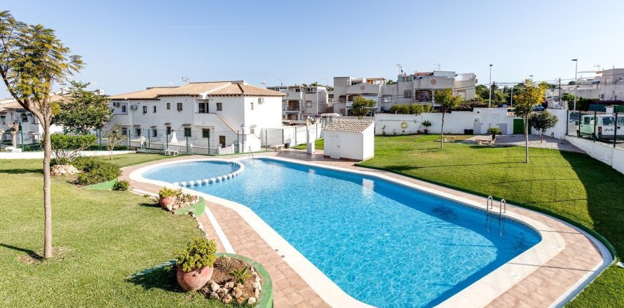 Bungalow in Los Balcones, Alicante, Spain 2 bedrooms, 75 sq.m. No. 184341