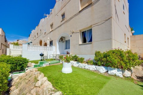 Bungalow for sale in Los Balcones, Alicante, Spain 2 bedrooms, 75 sq.m. No. 184341 - photo 9