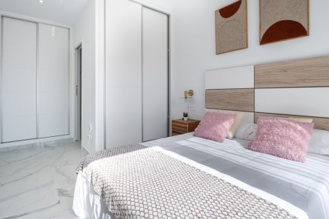 Villa en venta Torrevieja, Alicante, España 3 dormitorios, 106 m2 No. 137744 - foto 21