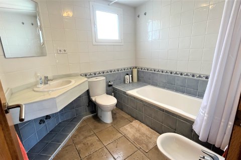 Villa for rent in Port De Pollenca, Mallorca, Spain 4 bedrooms, 287 sq.m. No. 150116 - photo 11