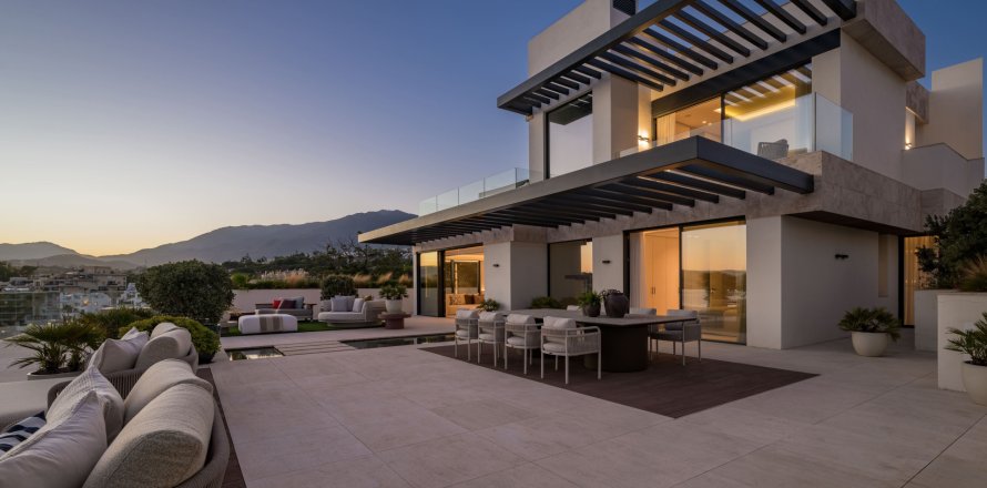 Bungalow in Estepona, Malaga, Spanien 3 Schlafzimmer, 208 m2 Nr. 196718