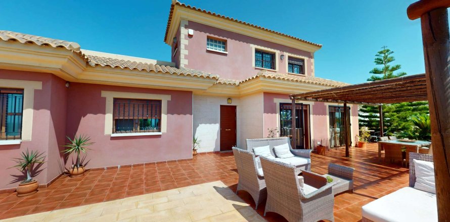 Dom w Aguilas, Murcia, Hiszpania 5 sypialni, 474 mkw. nr 174859