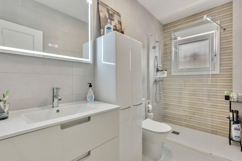 Apartamento en venta en La Zenia, Alicante, España 76 m2 No. 194956 - foto 16