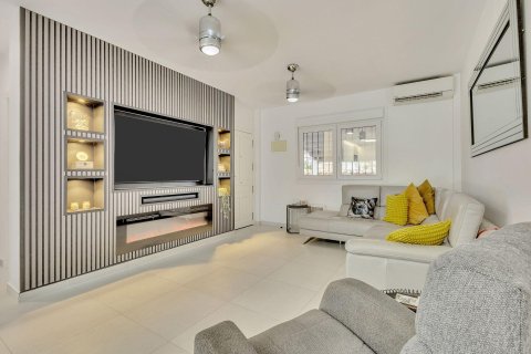Apartamento en venta en La Zenia, Alicante, España 76 m2 No. 194956 - foto 8