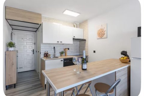 Apartment in Torrevieja, Alicante, Spain 25 sq.m. No. 194960