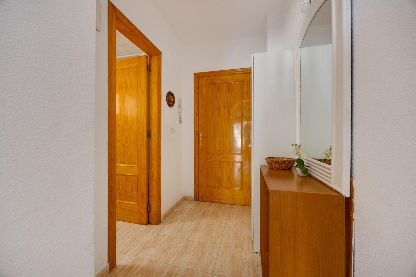 Huoneisto Torrevieja, Alicante, Espanja 1 makuuhuone, 65 m2 No. 194958