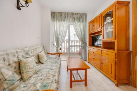 Apartamento en venta en Torrevieja, Alicante, España 1 dormitorio, 65 m2 No. 194958 - foto 2