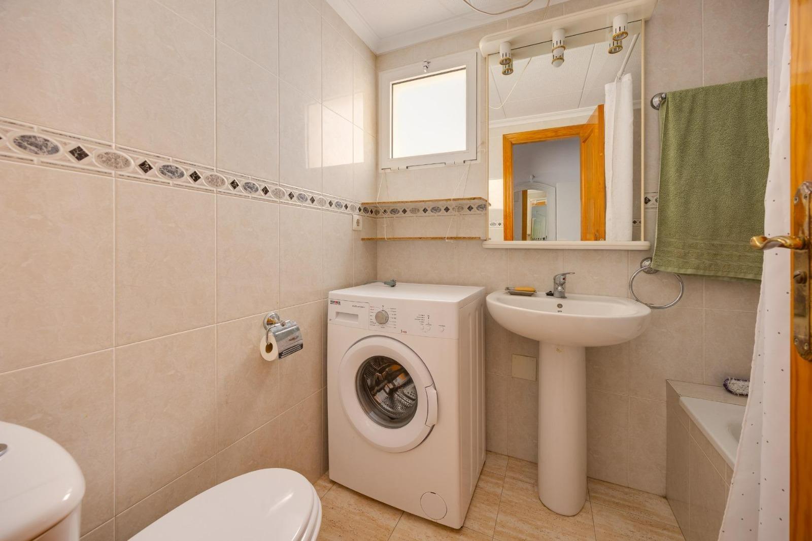 Huoneisto Torrevieja, Alicante, Espanja 1 makuuhuone, 65 m2 No. 194958