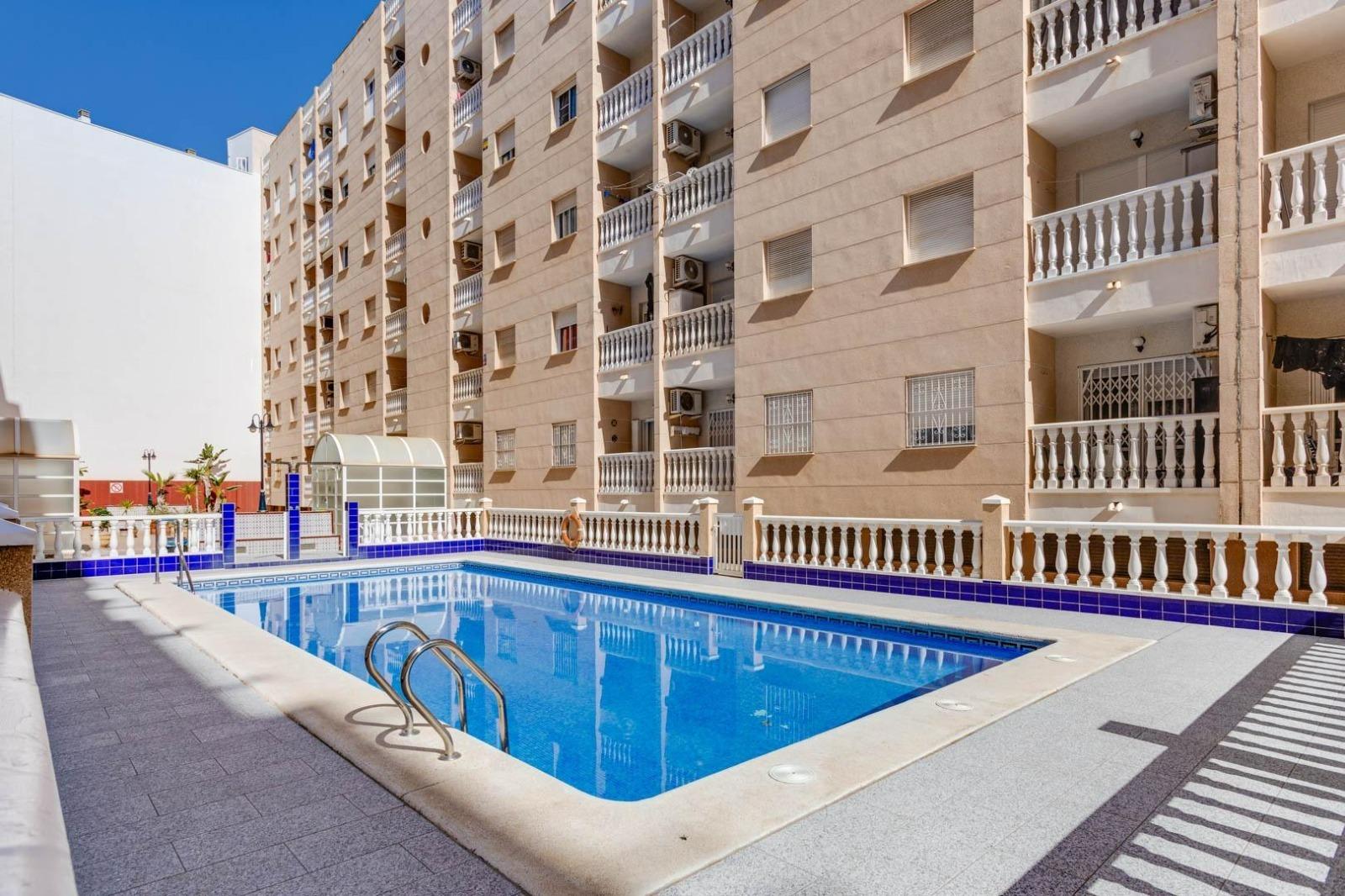 Huoneisto Torrevieja, Alicante, Espanja 1 makuuhuone, 65 m2 No. 194958