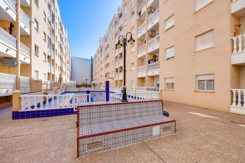 Apartamento en venta en Torrevieja, Alicante, España 1 dormitorio, 65 m2 No. 194958 - foto 22