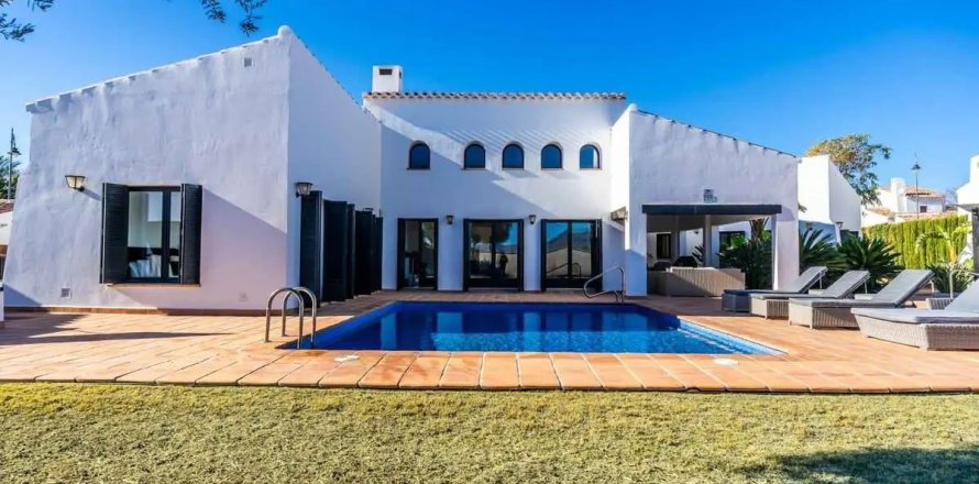 Вилла в Гольф-курорт, Мурсия, Испания 5 спален, №140702