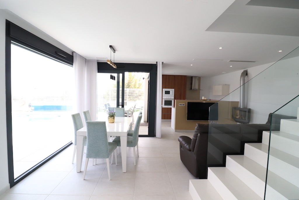 Villa en San Miguel de Salinas, Alicante, España 3 dormitorios, 125 m2 No. 145252